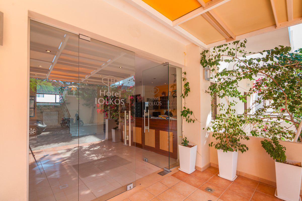 Iolkos Hotel Karpathos Town  Exterior photo